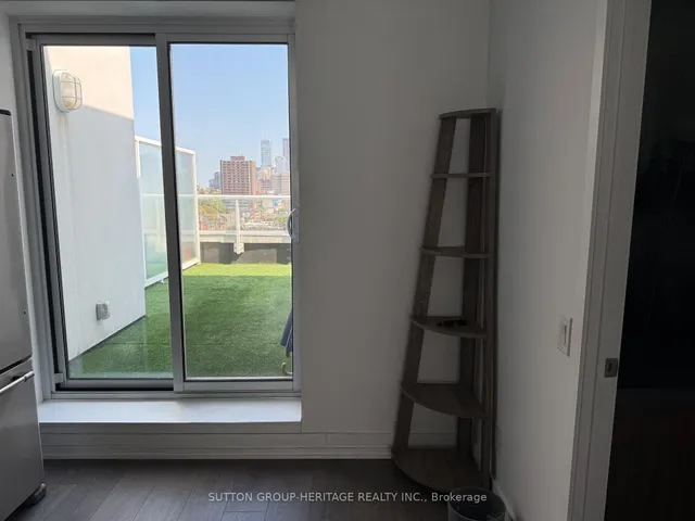 Additional image 8 of 783 Bathurst St Unit 814