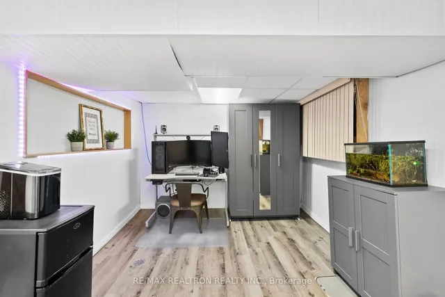 Additional image 32 of 259 Gowan Ave