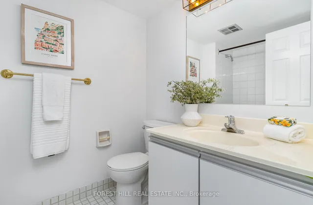 Additional image 20 of 3 Concorde Pl Unit 2004