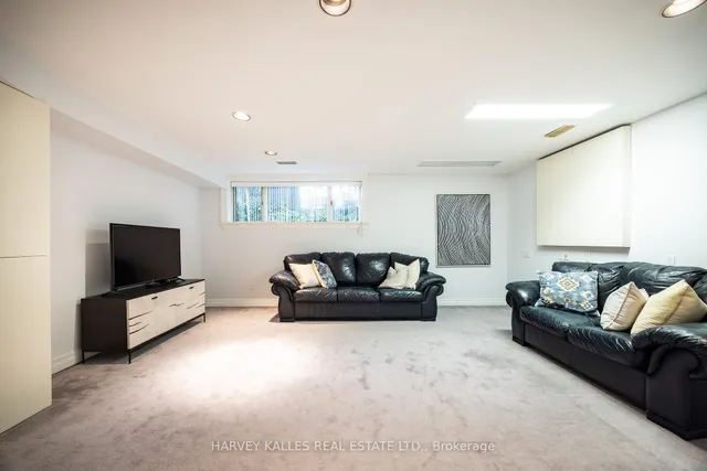 Additional image 41 of 94 Melrose Ave