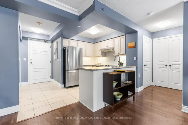Additional image 5 of 3 Marine Parade Dr Unit 1801