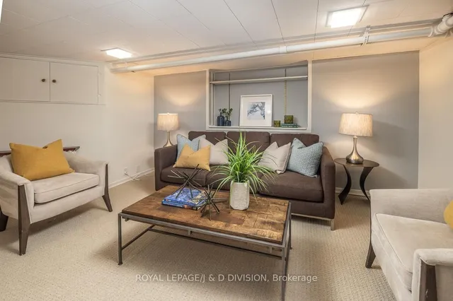 Additional image 30 of 193 Glenview Ave