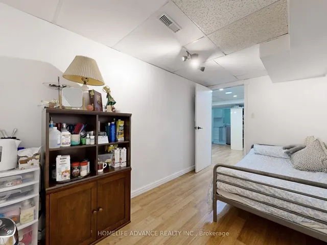 Additional image 40 of 75 Mossbrook Cres