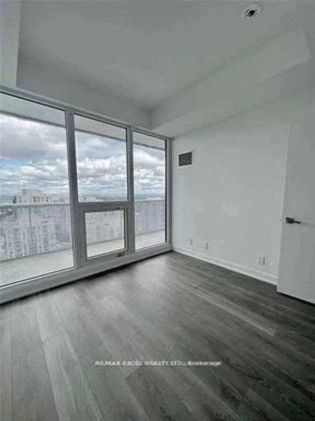 Additional image 3 of 15 Holmes Ave Unit 2505