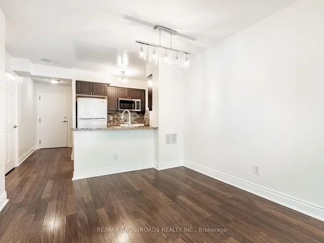 Additional image 18 of 25 Greenview Ave Unit 324