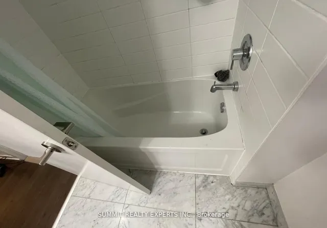 Additional image 15 of 10 parklawn Rd Unit 519