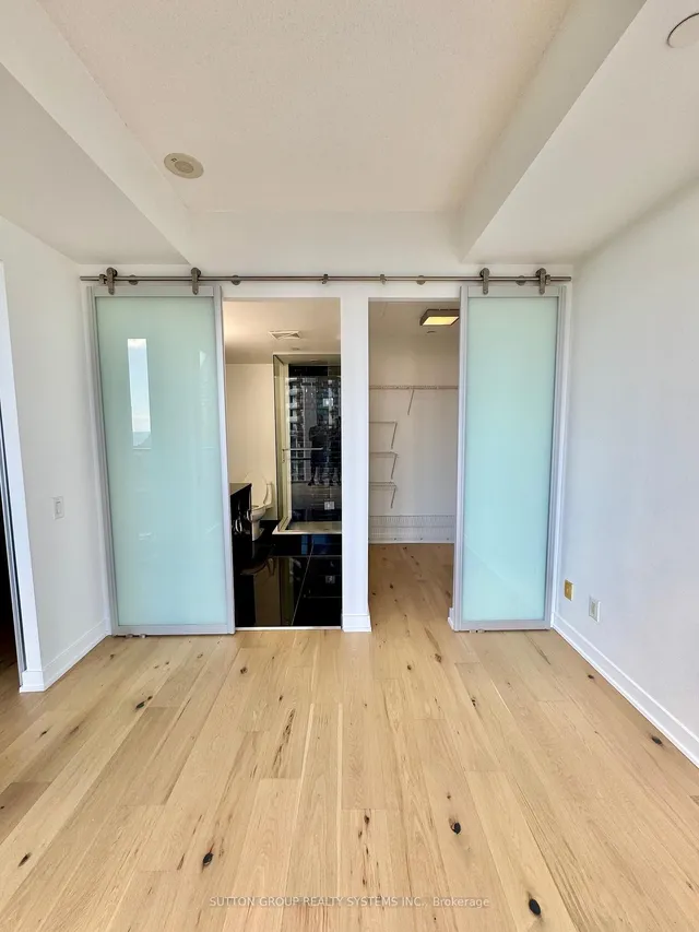 Additional image 12 of 88 Park Lawn Rd Unit 1807