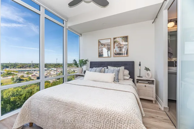 Additional image 19 of 88 Park Lawn Rd Unit 1612