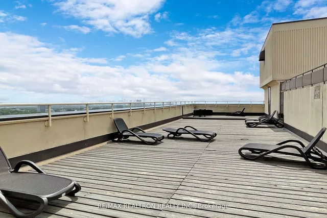 Additional image 34 of 360 Ridelle Ave Unit 410