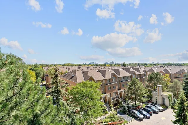 Additional image 20 of 18 Sommerset Way Unit 818