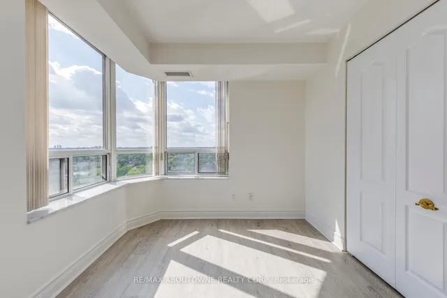 Additional image 34 of 5418 Yonge St Unit 1805
