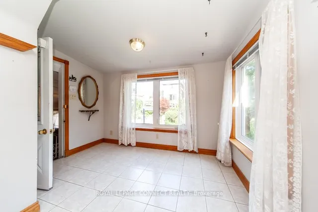 Additional image 21 of 30 East Dr