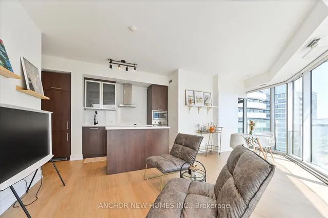 Additional image 11 of 12 York St Unit 4402