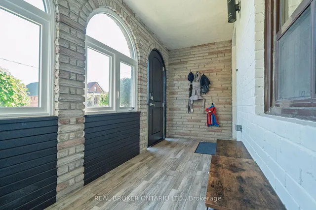 Additional image 5 of 204 Earlscourt Ave