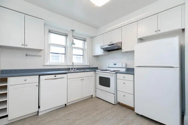 Additional image 29 of 66 Burnaby Blvd