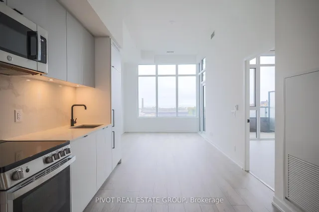 Additional image 2 of 285 Dufferin St Unit 715