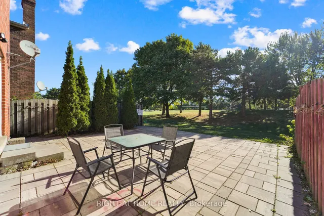 Additional image 40 of 105 Hupfield Tr