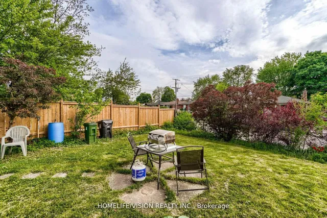 Additional image 16 of 44 Armitage Dr