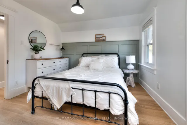 Additional image 24 of 33 Bloomingdale Rd