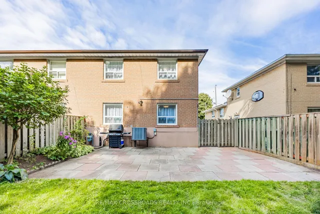 Additional image 37 of 57 Allanford Rd