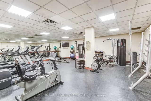 Additional image 39 of 980 Yonge St Unit 715