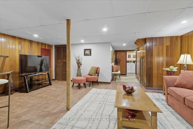 Additional image 26 of 183 Bellefontaine St