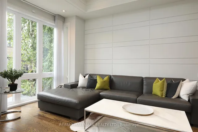 Additional image 17 of 159 Roe Ave