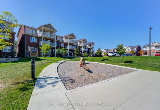 Additional image 37 of 385 Westwood Dr Unit B