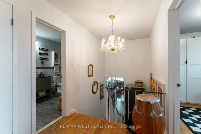 Additional image 20 of 330 Pellatt Ave