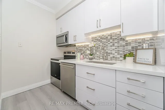 Additional image 9 of 1005 King St Unit 717