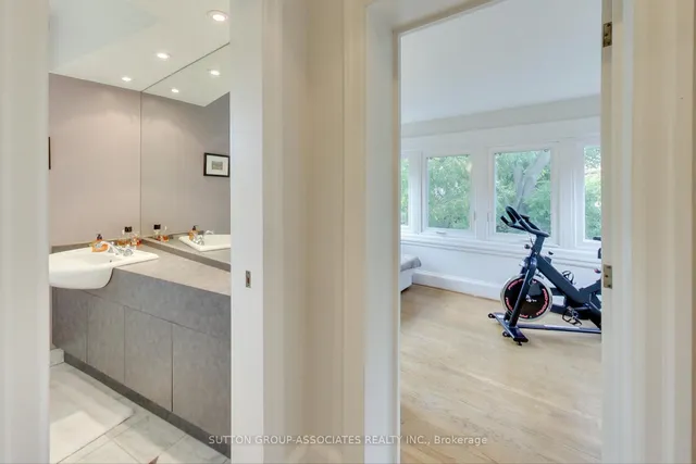 Additional image 23 of 14 Bracondale Hill Rd