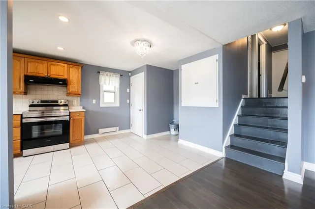Additional image 11 of 66 Belwood Cres