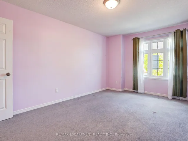 Additional image 38 of 36 Lemon Grass St