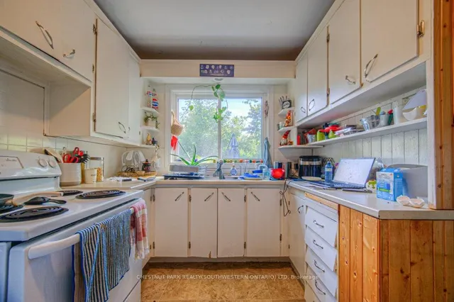 Additional image 8 of 151 Franklin St