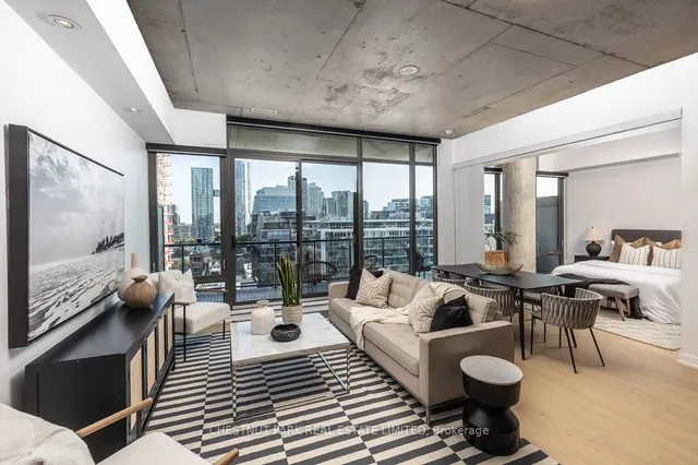 Additional image 9 of 560 King St Unit 1014