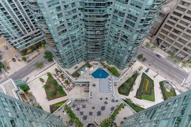 Additional image 18 of 10 Queens Quay Unit Ph9