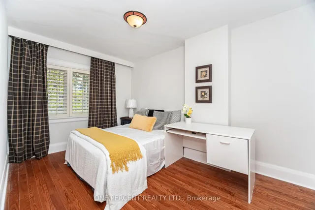 Additional image 25 of 226 Broadway Ave