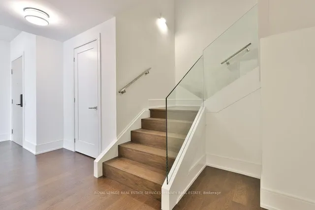 Additional image 24 of 155 Merchants' Wharf Unit 214