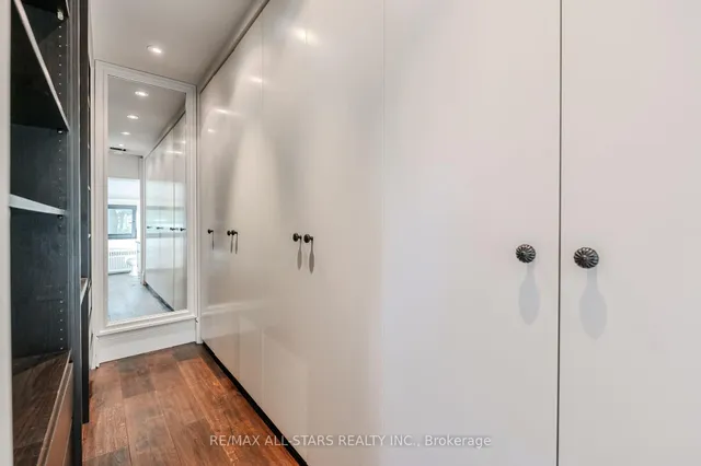 Additional image 21 of 151 Balsam Ave