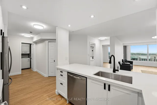 Additional image 11 of 5 Concorde Pl Unit 1208