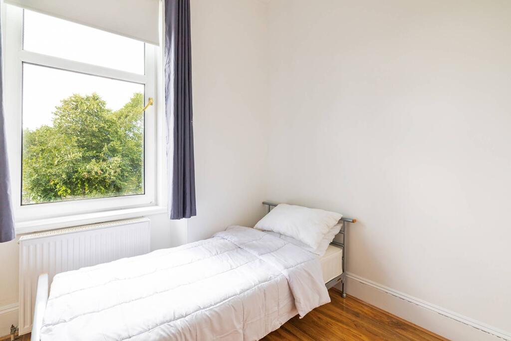 Additional image 21 of 250 Victoria Road, Aberdeen, AB11 9NU