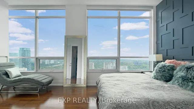 Additional image 31 of 500 Sherbourne St Unit 3401