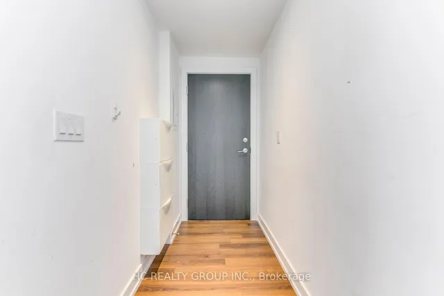 Additional image 2 of 6 Parkwood Ave Unit 302