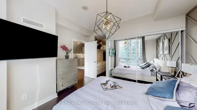 Additional image 27 of 33 Bay St Unit 1908