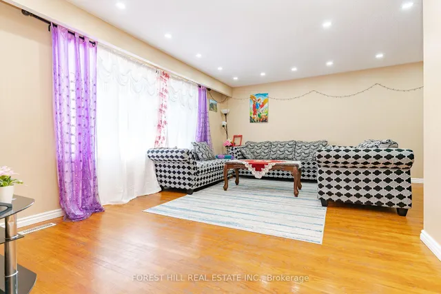 Additional image 6 of 110 Hazelglen Dr