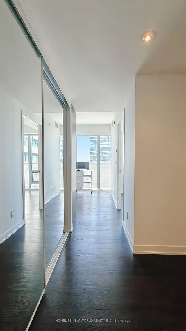 Additional image 7 of 88 Harbour St Unit 4810