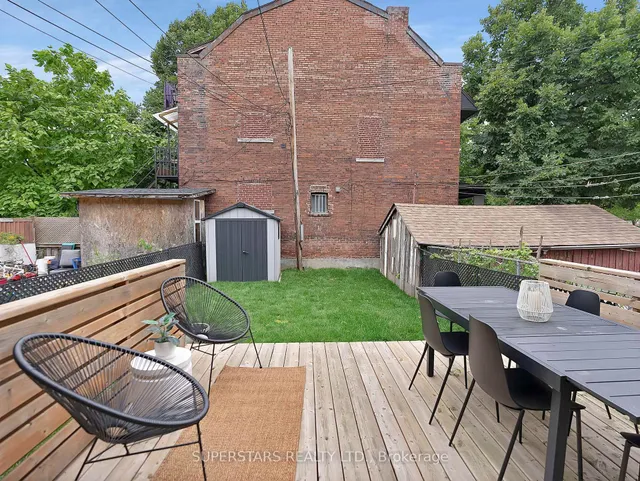 Additional image 32 of 11 Carling Ave