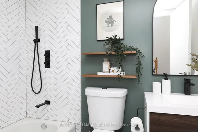 Additional image 33 of 18 Laidlaw St Unit 1005