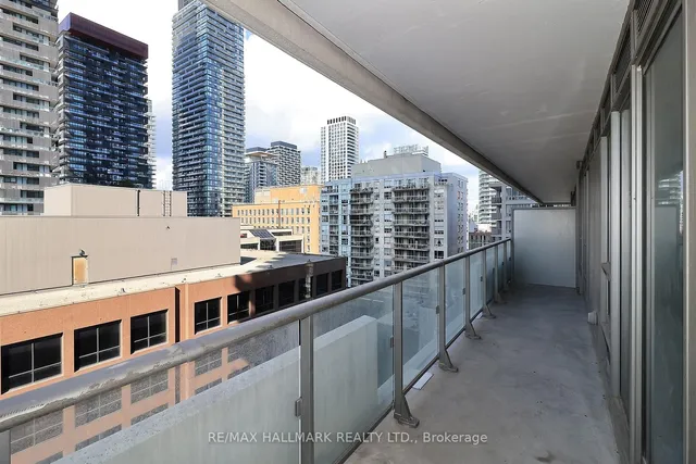 Additional image 17 of 2221 Yonge St Unit 1011