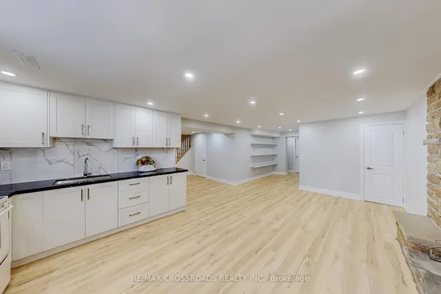 Additional image 24 of 55 Elvaston Dr